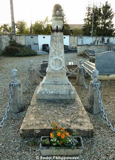 Monument de Coulanges-sur-Yonne